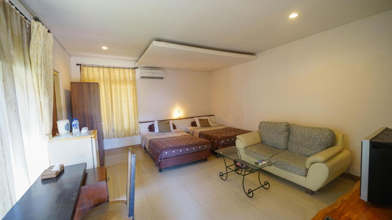 Alit Beach Resort And Villas Sanur  Exterior photo