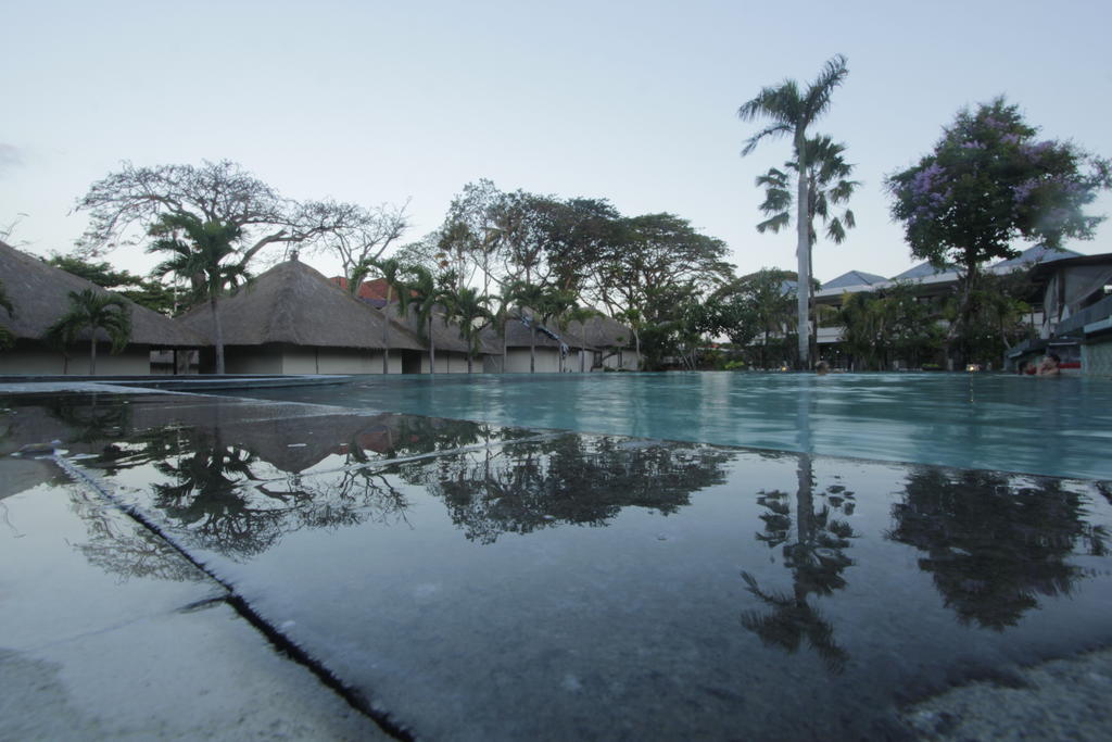 Alit Beach Resort And Villas Sanur  Exterior photo