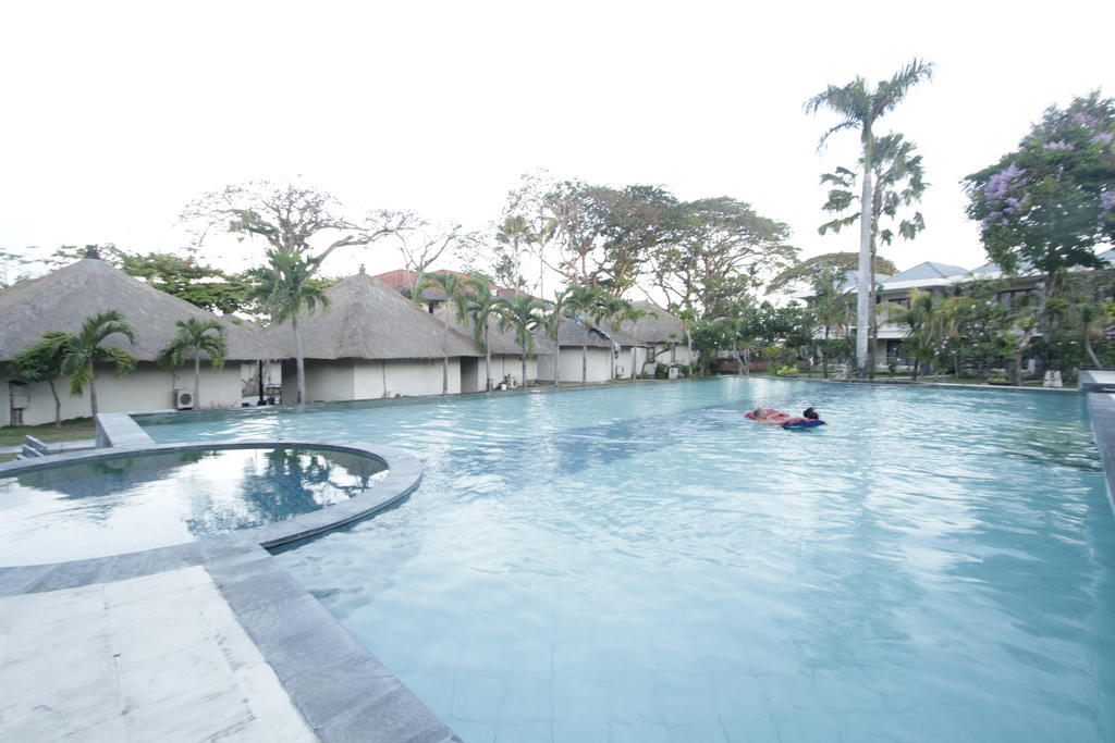 Alit Beach Resort And Villas Sanur  Exterior photo