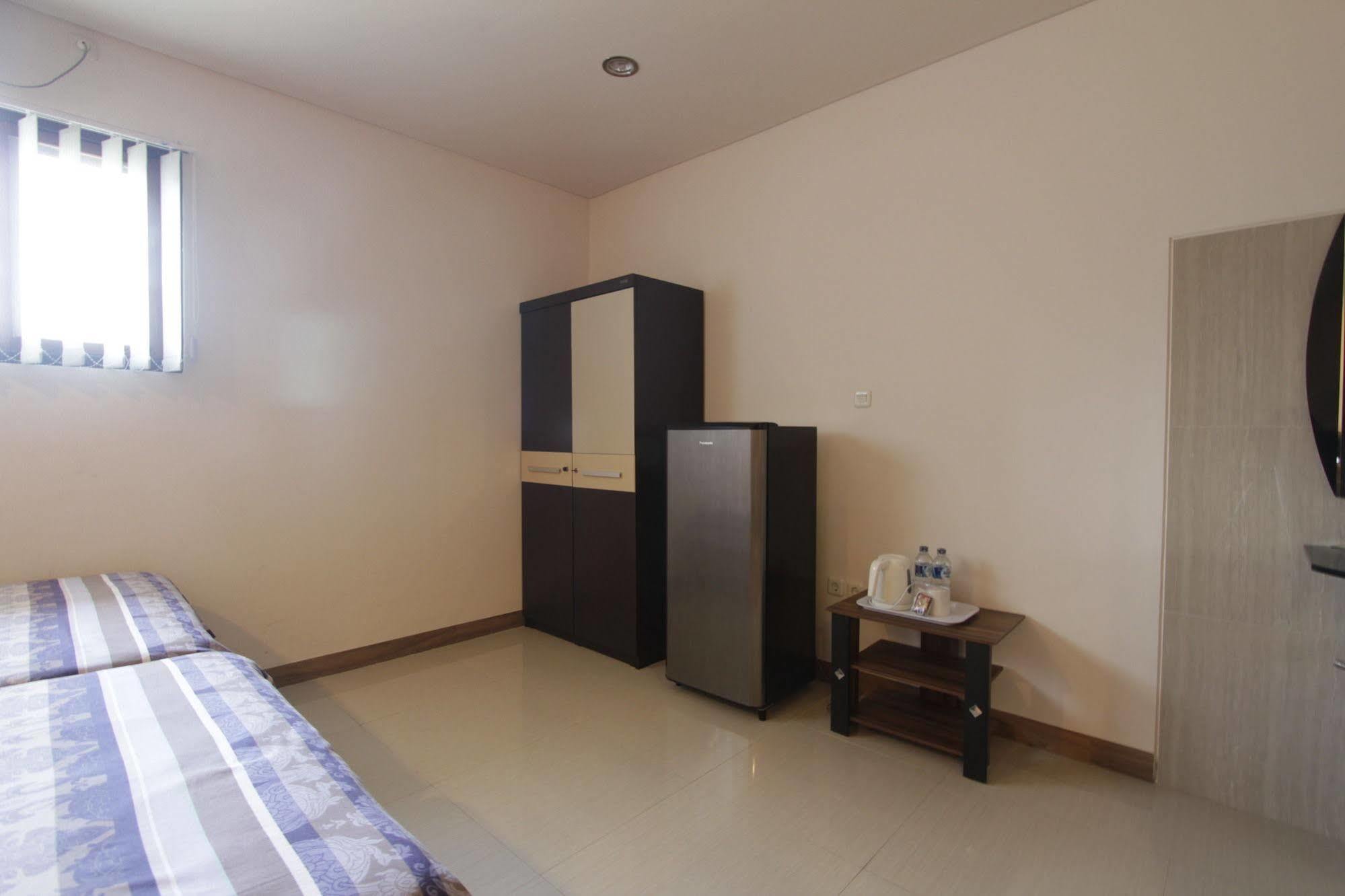 Alit Beach Resort And Villas Sanur  Exterior photo