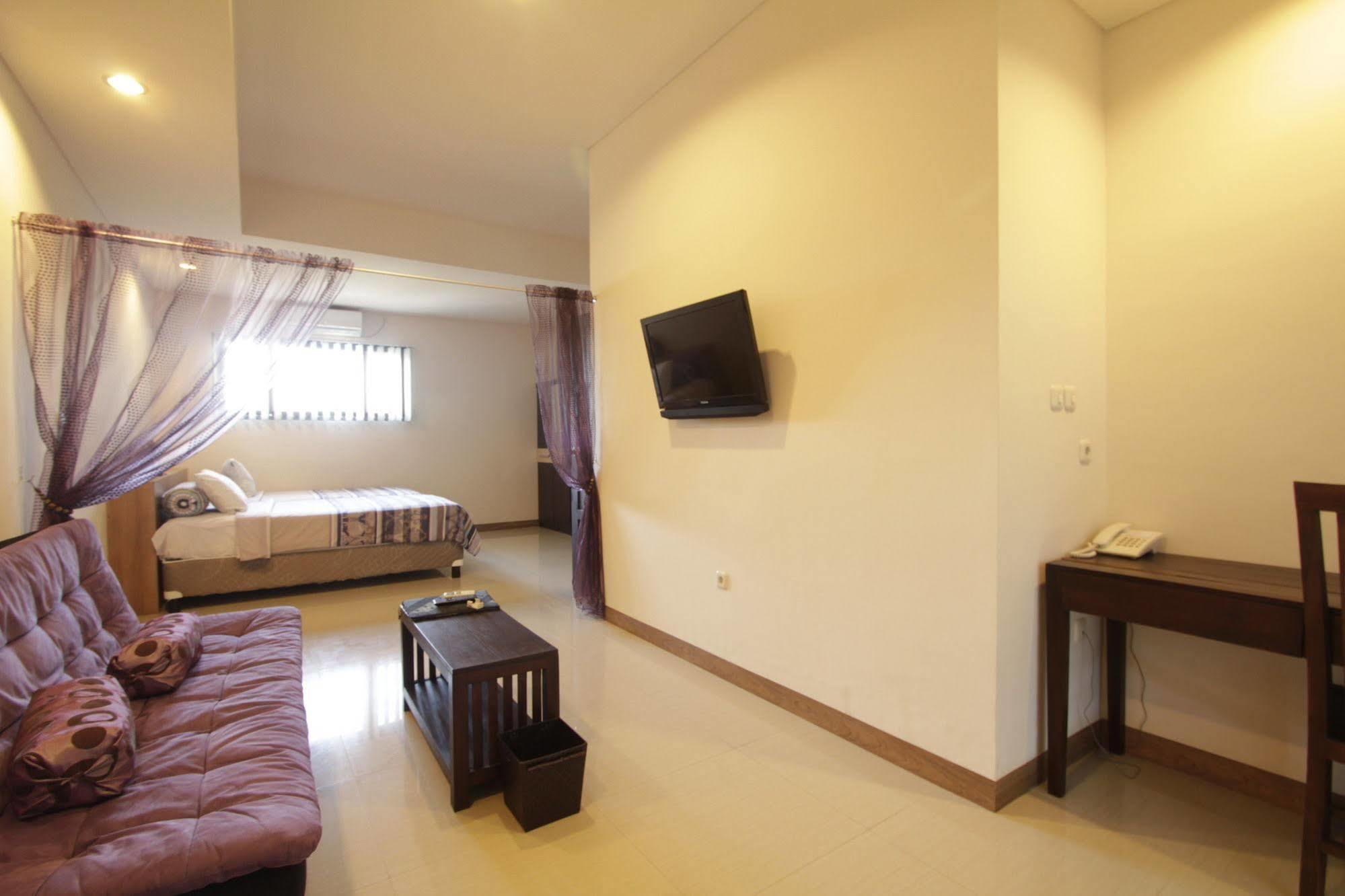 Alit Beach Resort And Villas Sanur  Exterior photo